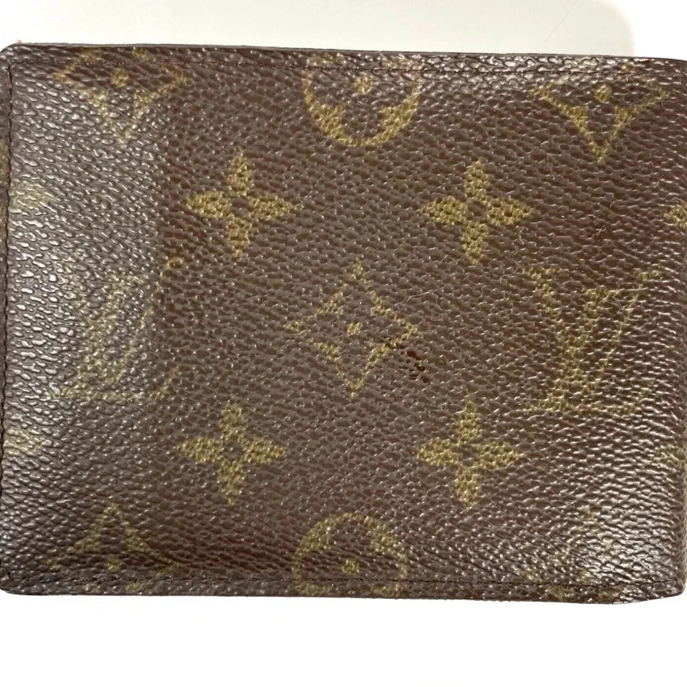 Louis Vuitton Authentic Monogram Men Brown Wallet- Preowned